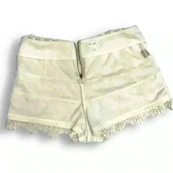 Womens Ivory Crochet Shorts by Love Fire Womens Size Small - Picture 5 of 8